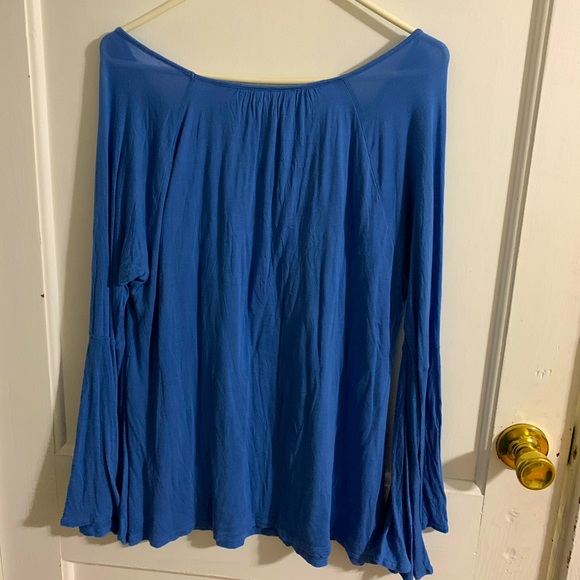 Women’s Blue Bell Sleeve Tunic Top - Picture 2 of 2